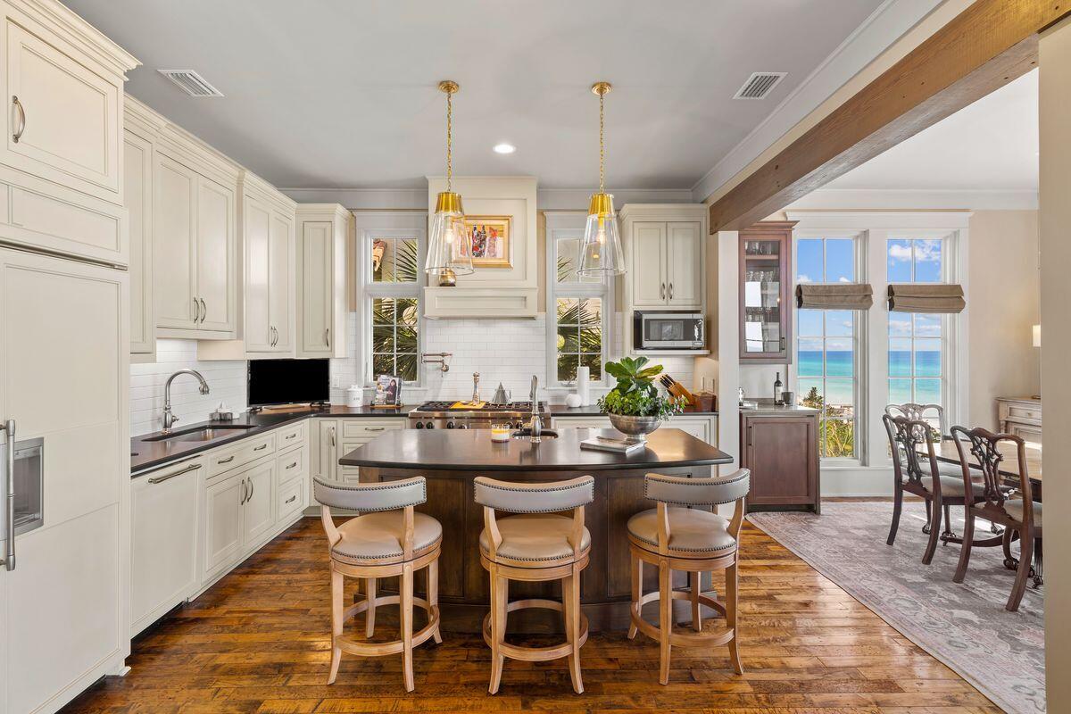 131 W St. Lucia Lane