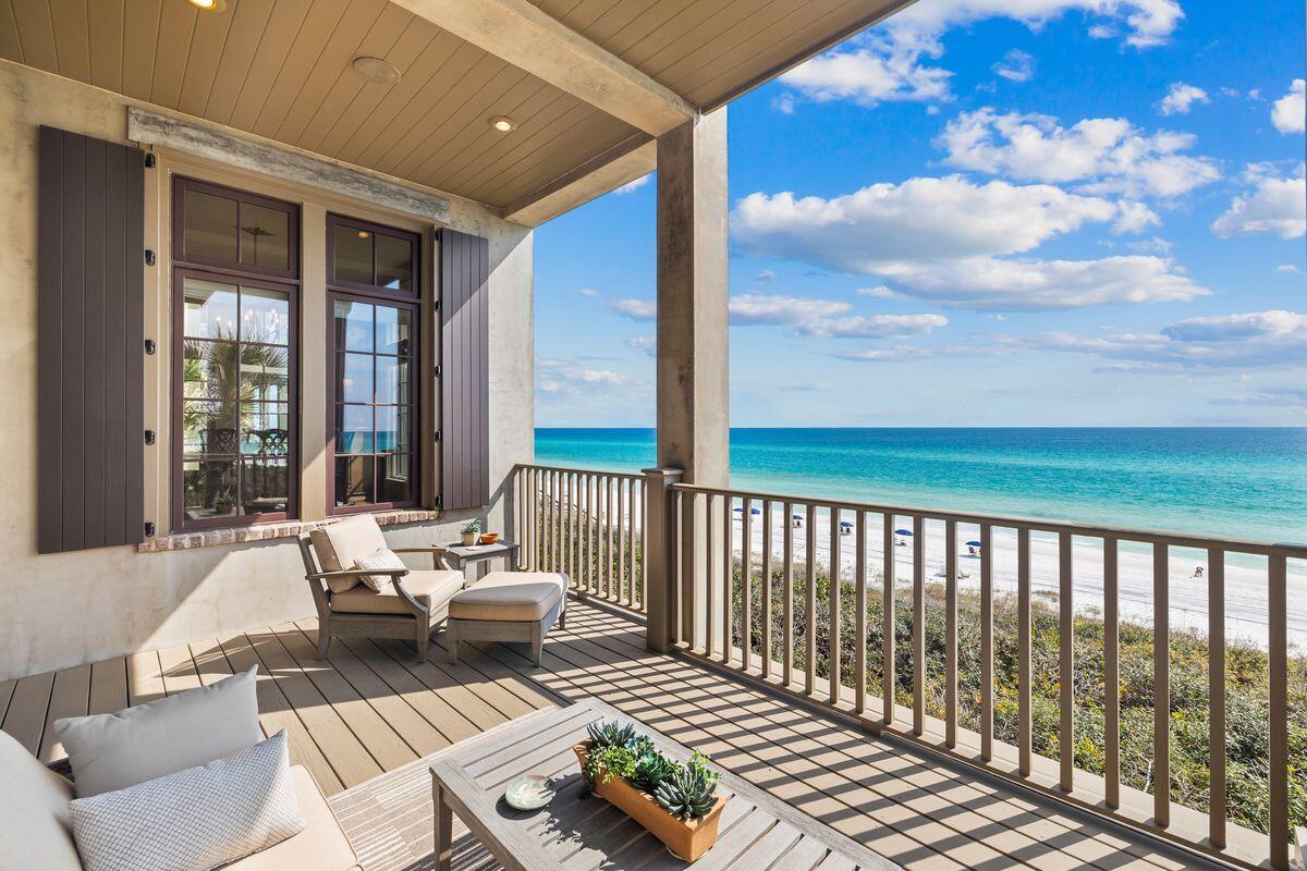 131 W St. Lucia Lane