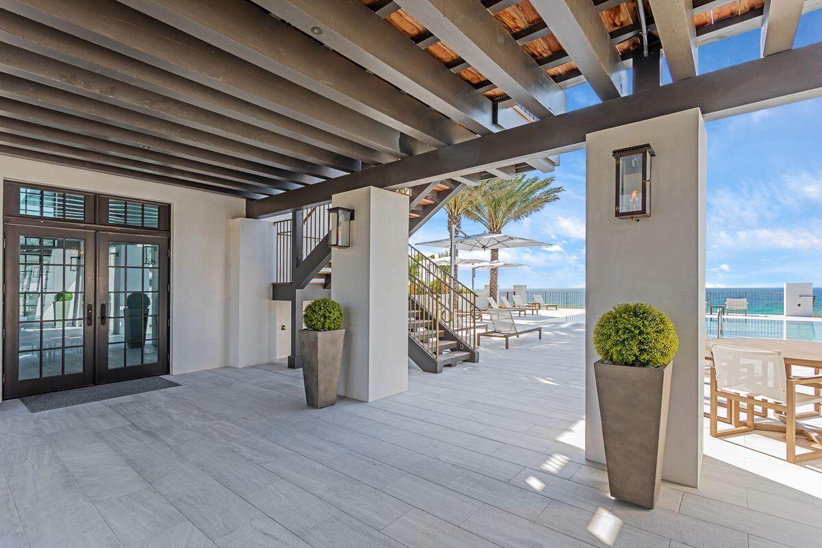 131 W St. Lucia Lane