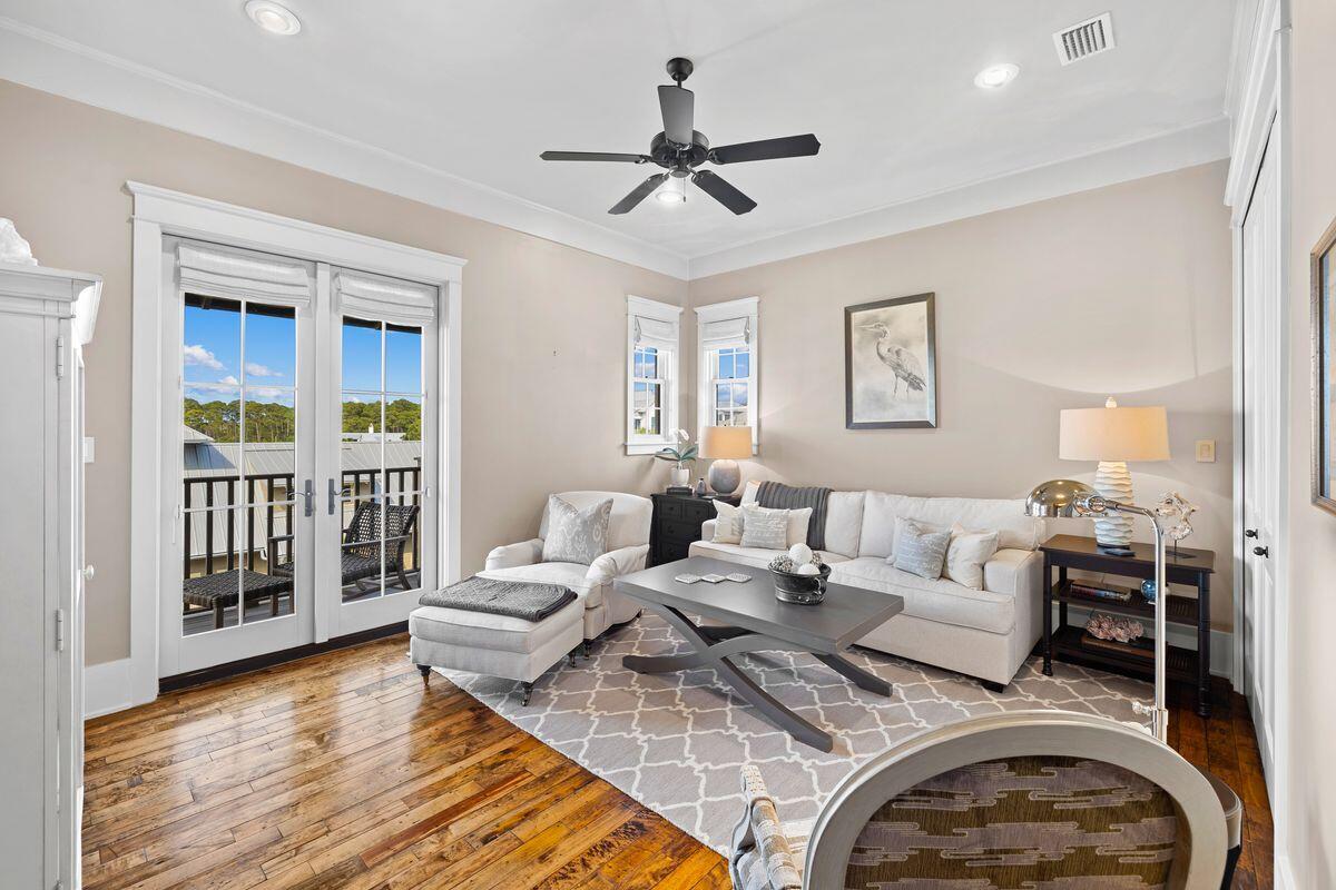 131 W St. Lucia Lane