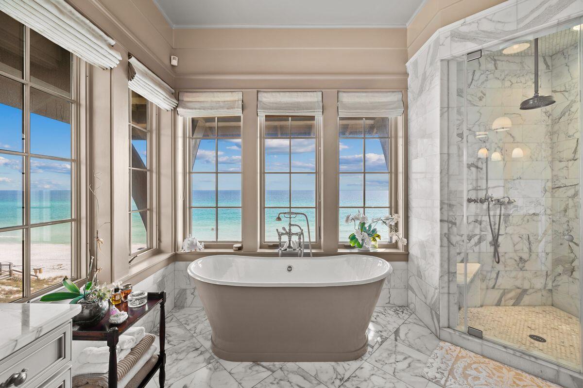 131 W St. Lucia Lane