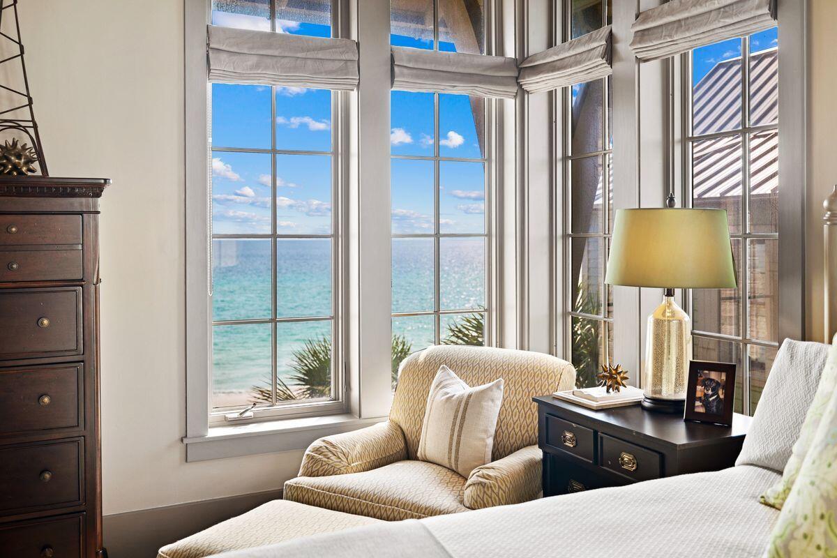 131 W St. Lucia Lane