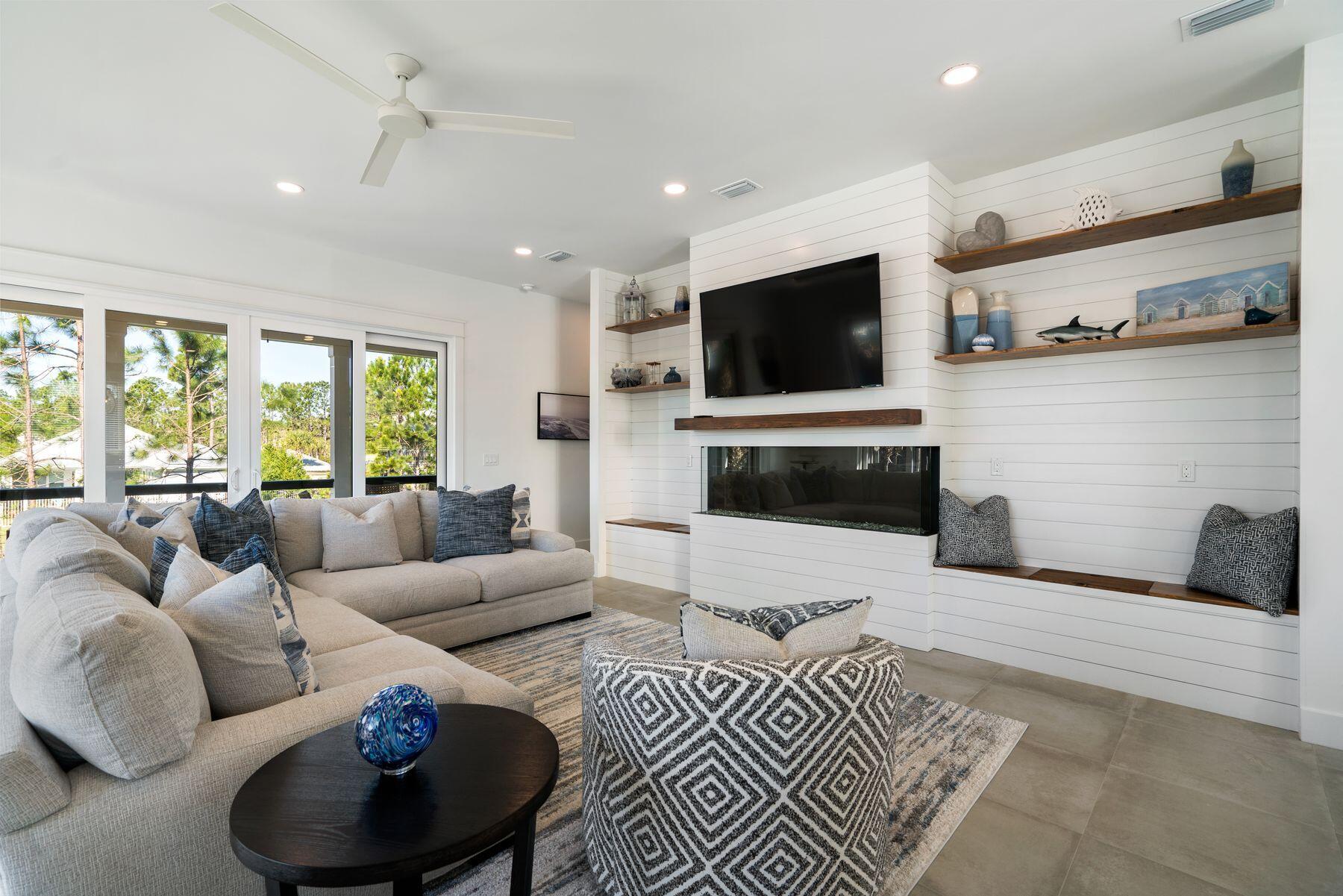 17 Breezeway Boulevard