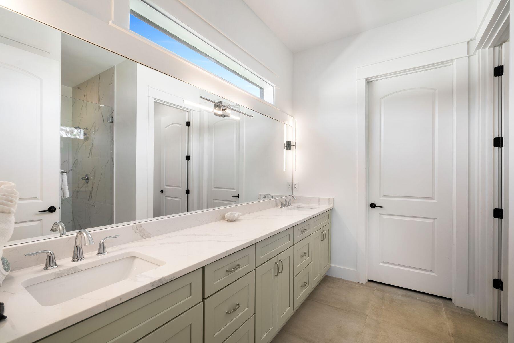 17 Breezeway Boulevard