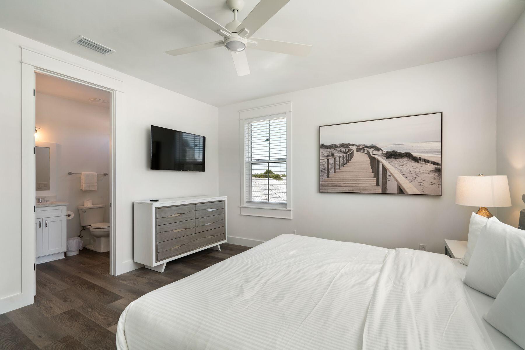 17 Breezeway Boulevard