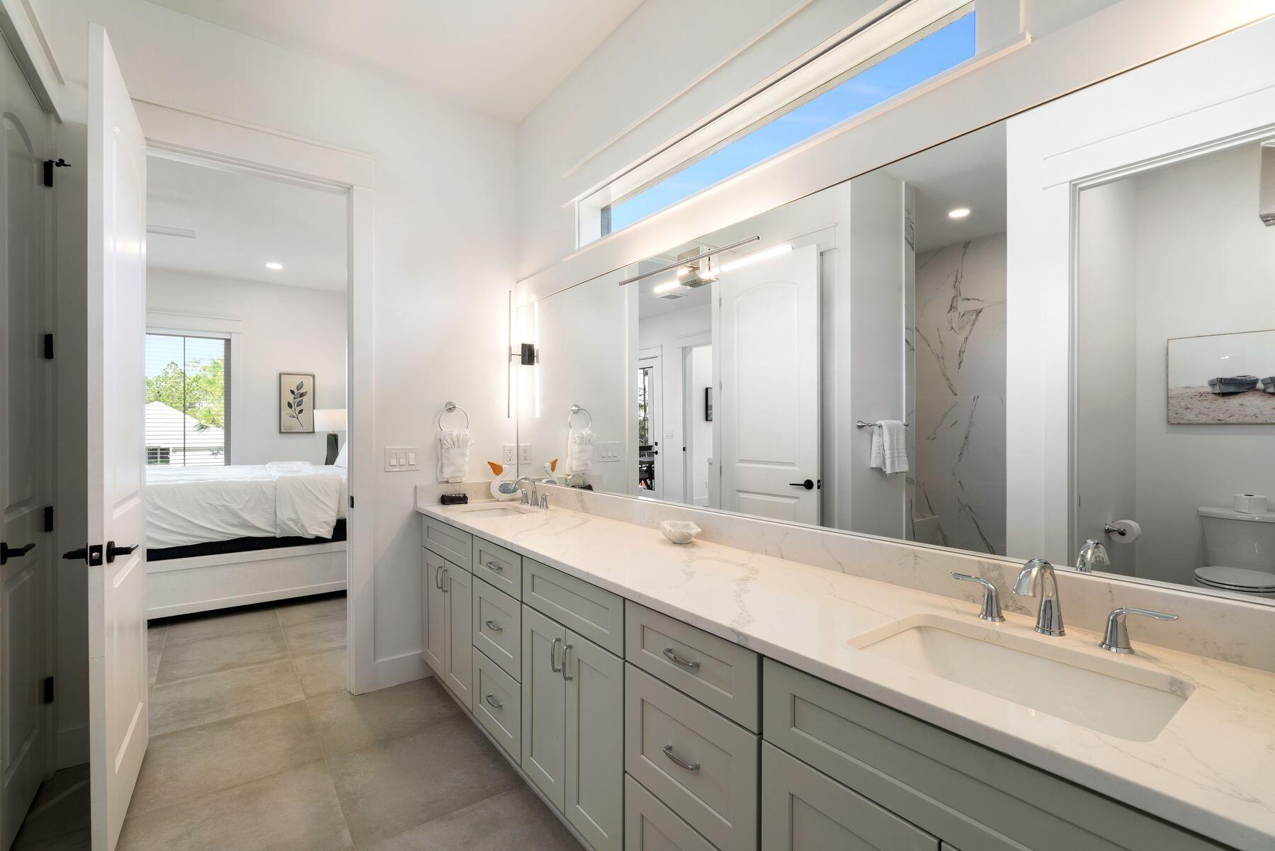 17 Breezeway Boulevard