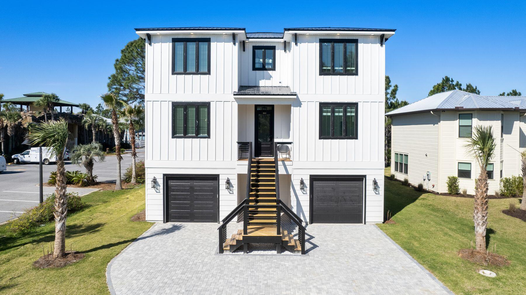 17 Breezeway Boulevard