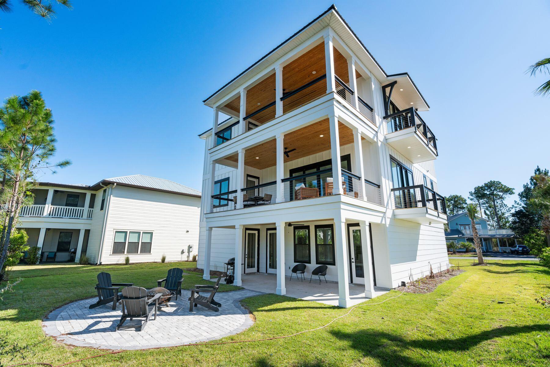 17 Breezeway Boulevard