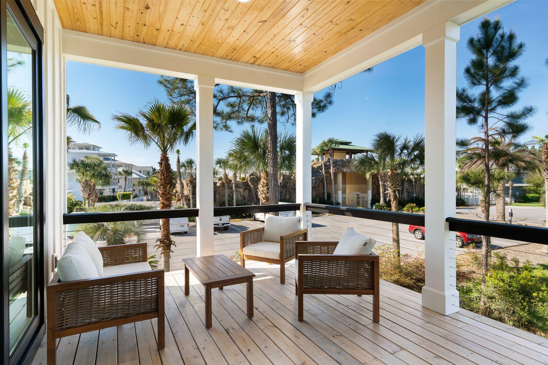 17 Breezeway Boulevard