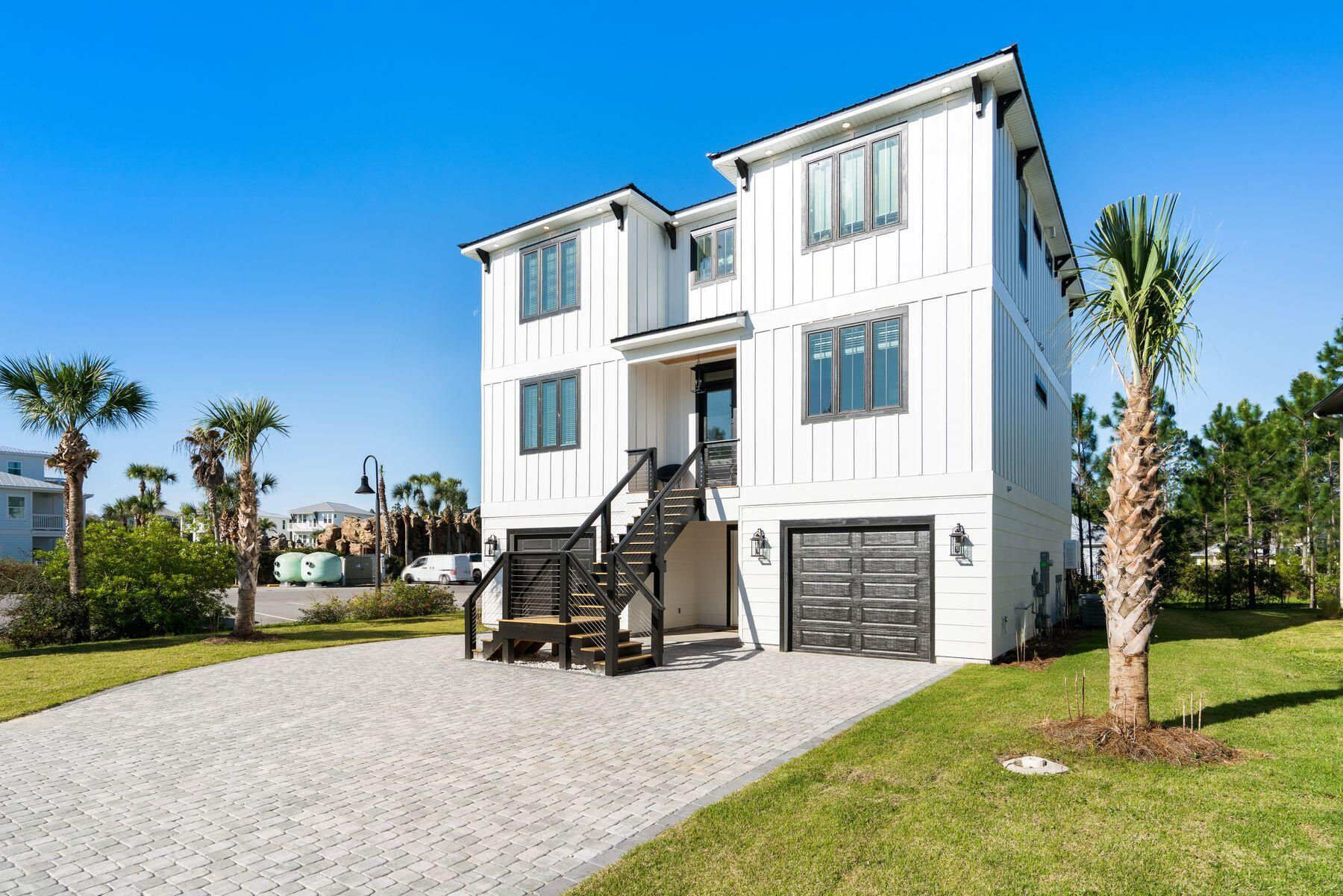 17 Breezeway Boulevard