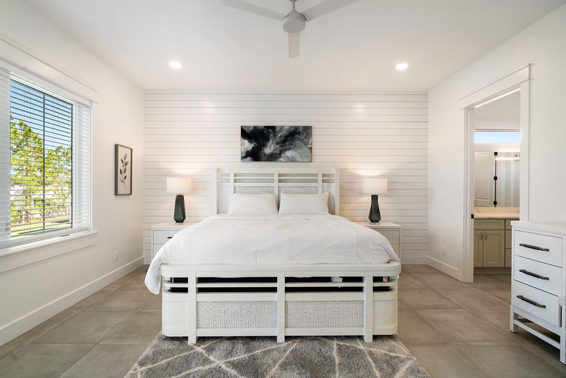 17 Breezeway Boulevard