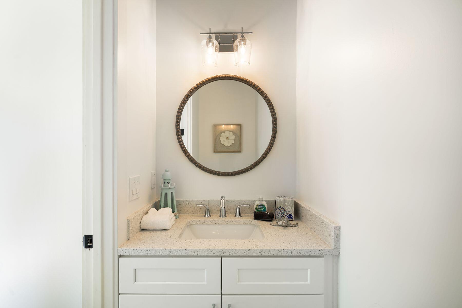 17 Breezeway Boulevard