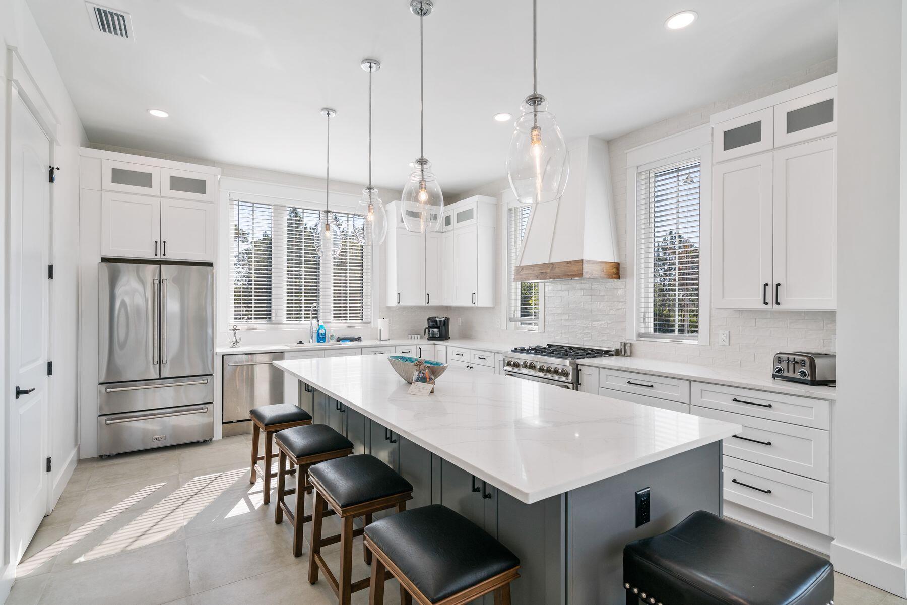 17 Breezeway Boulevard