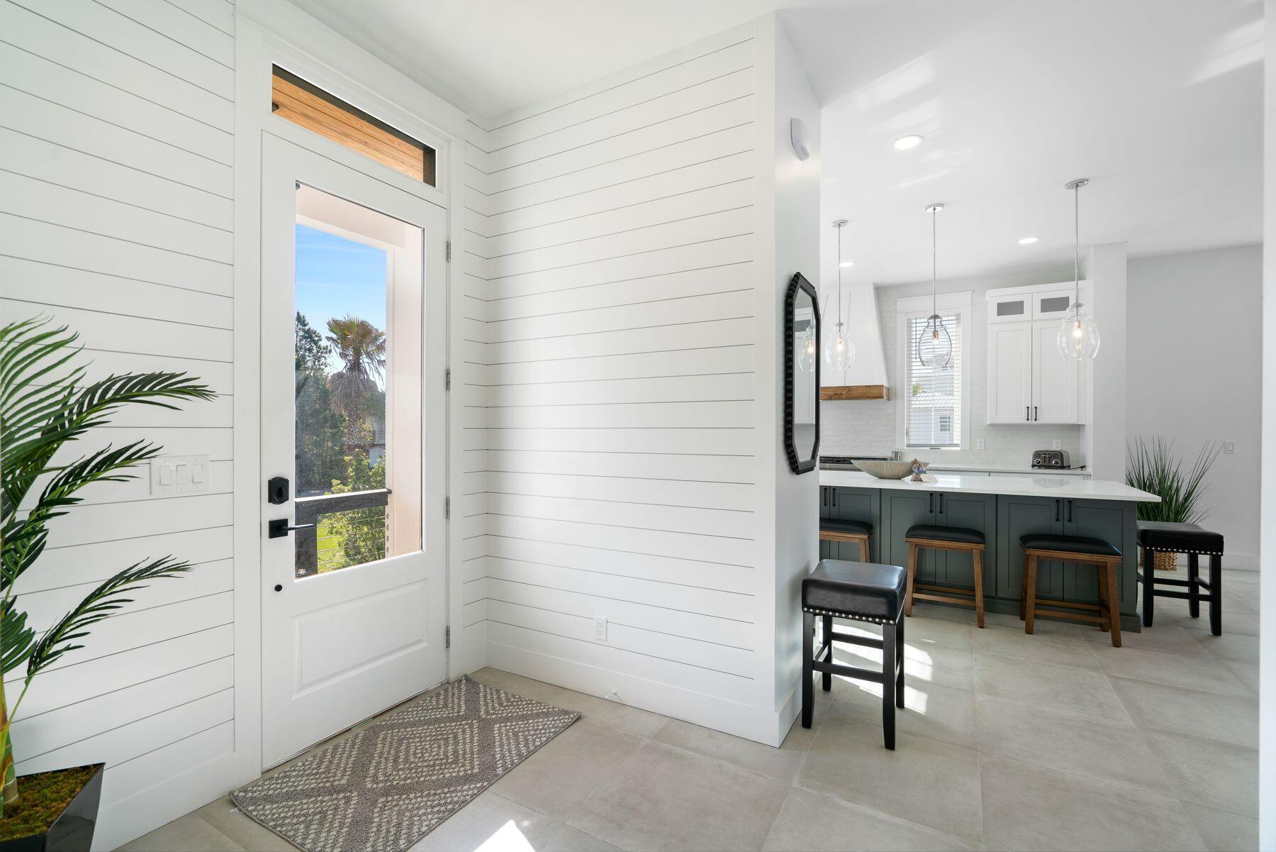 17 Breezeway Boulevard