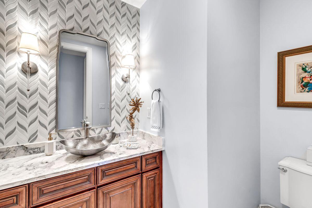 1363 W County Highway 30A, 3113