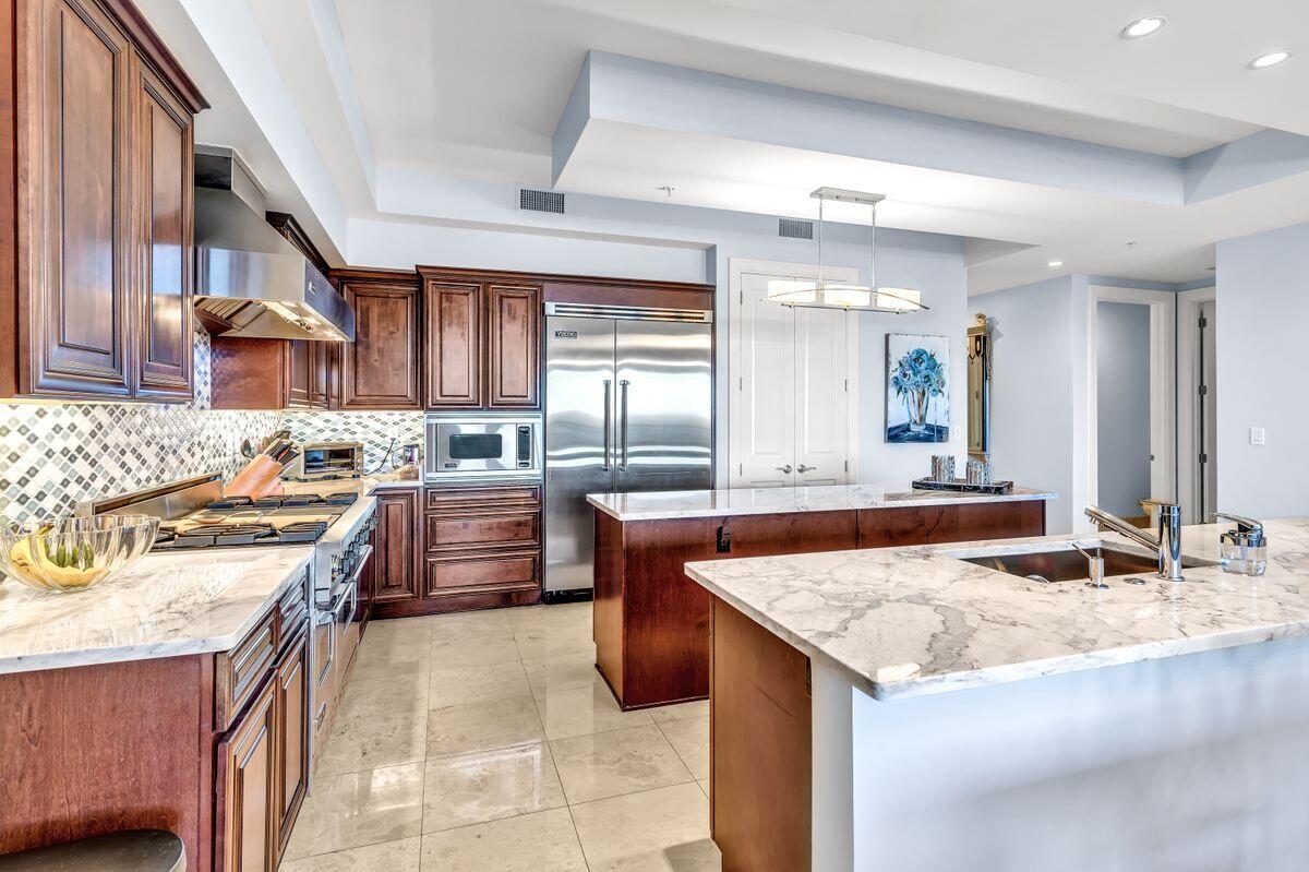 1363 W County Highway 30A, 3113