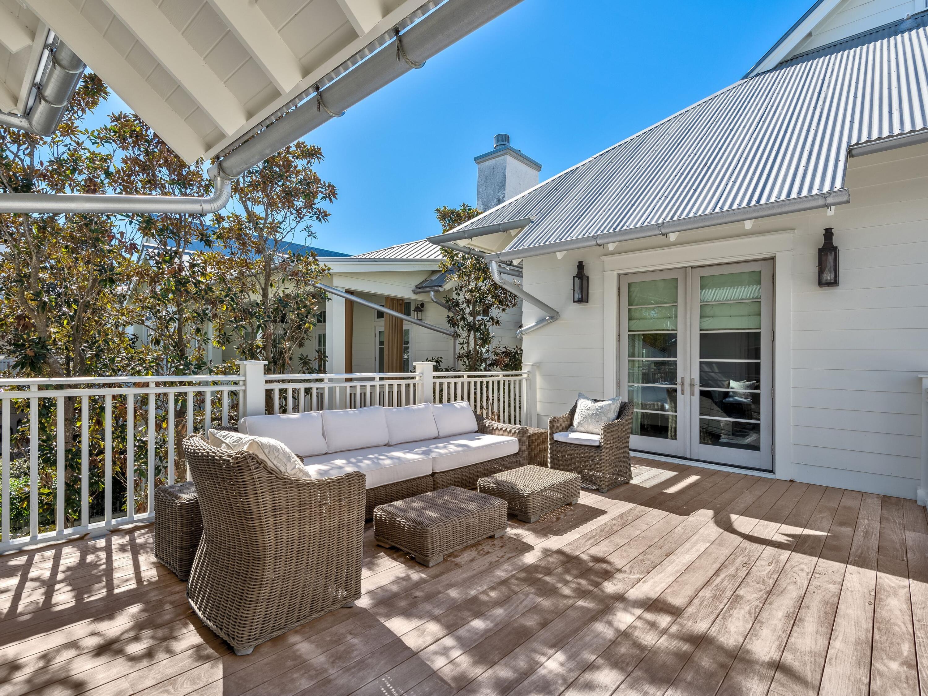 225 Western Lake Drive