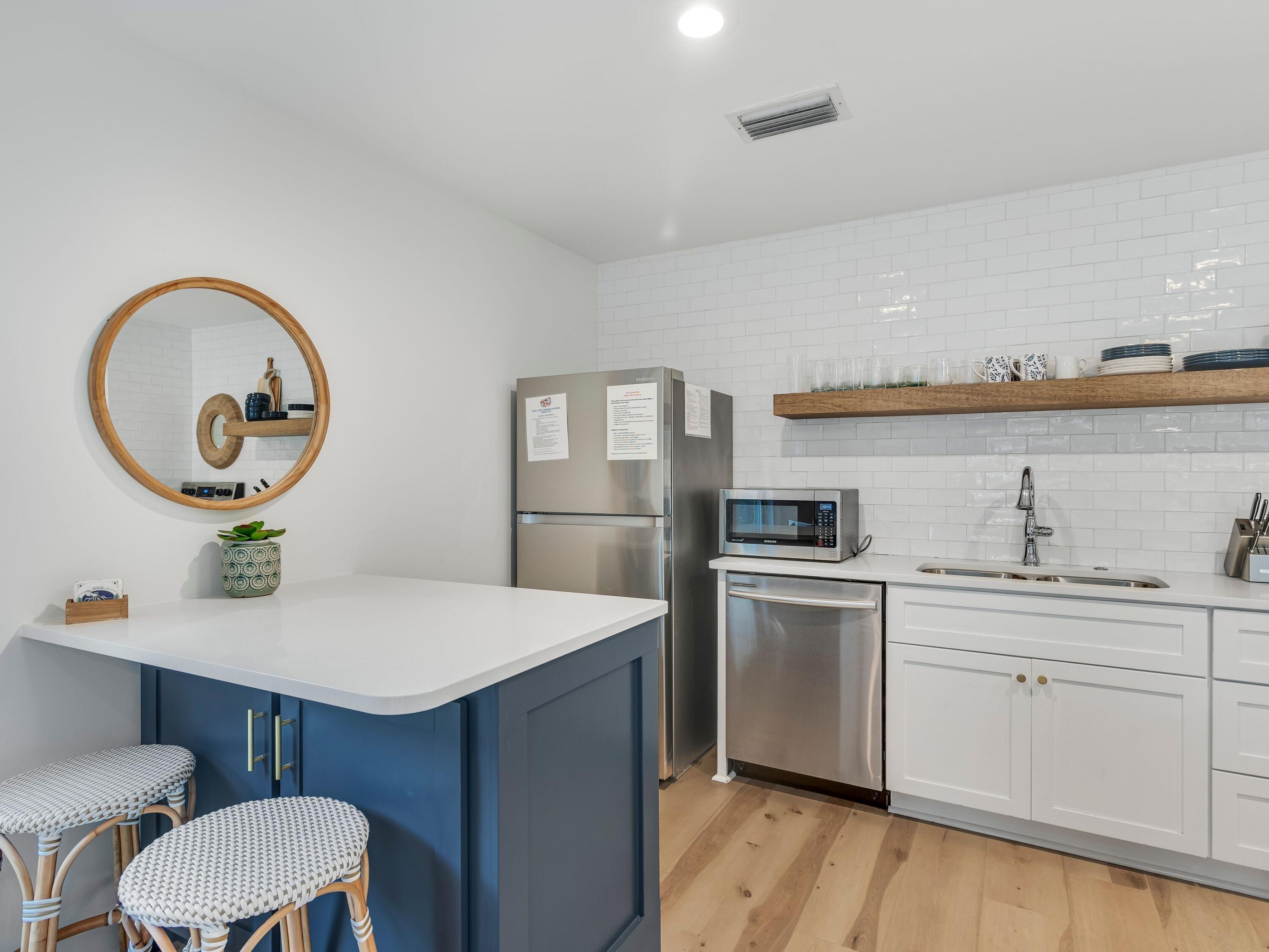 81 S Orange Street, # 103