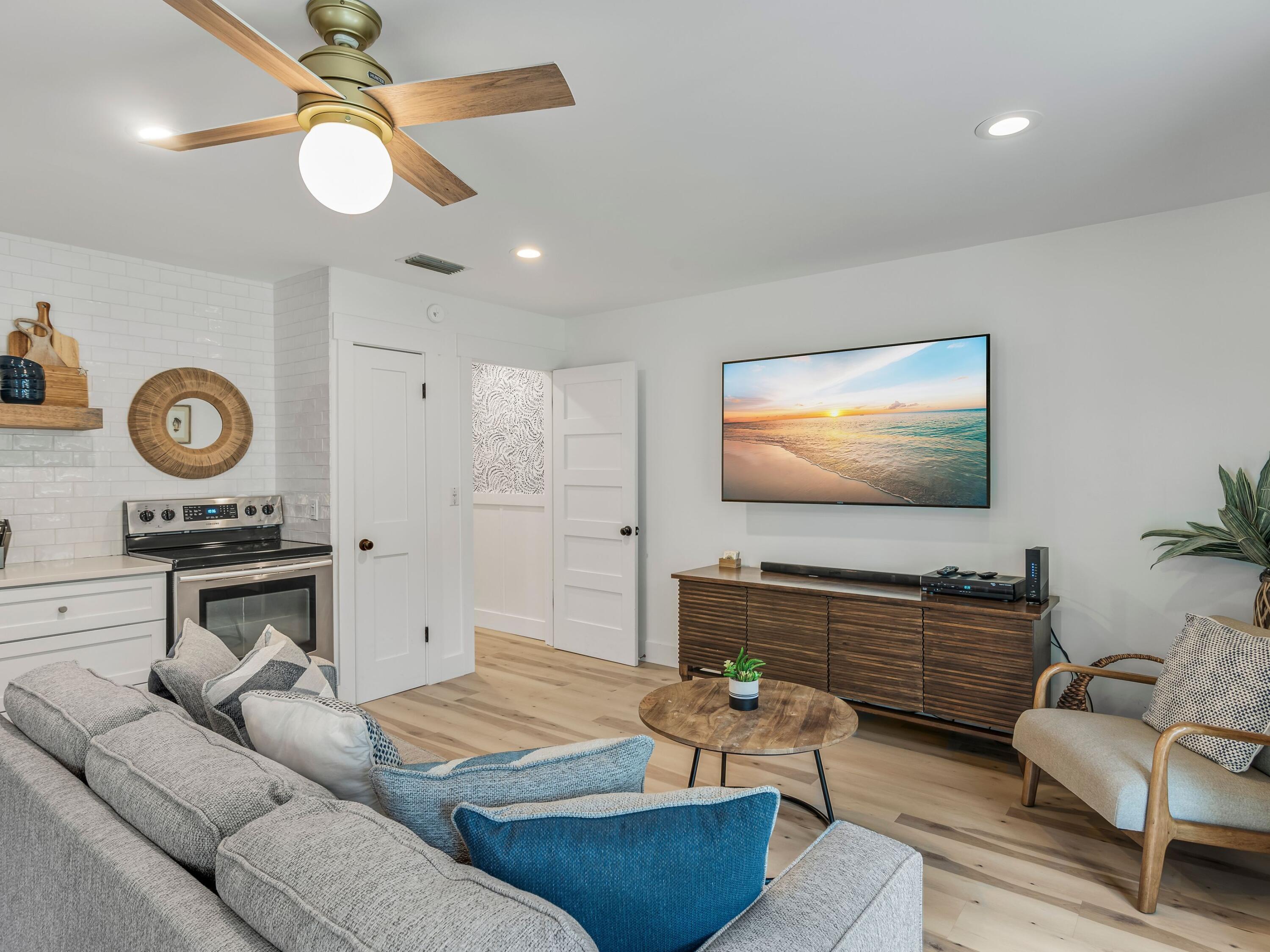 81 S Orange Street, # 103