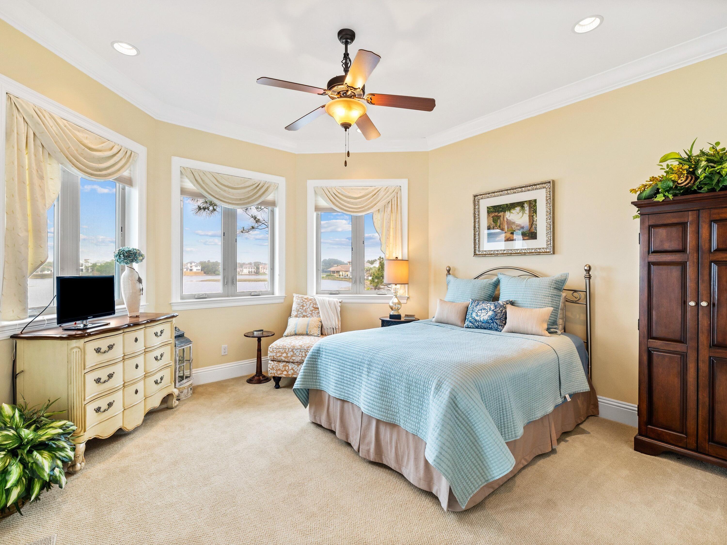 4727 Serendipity Point