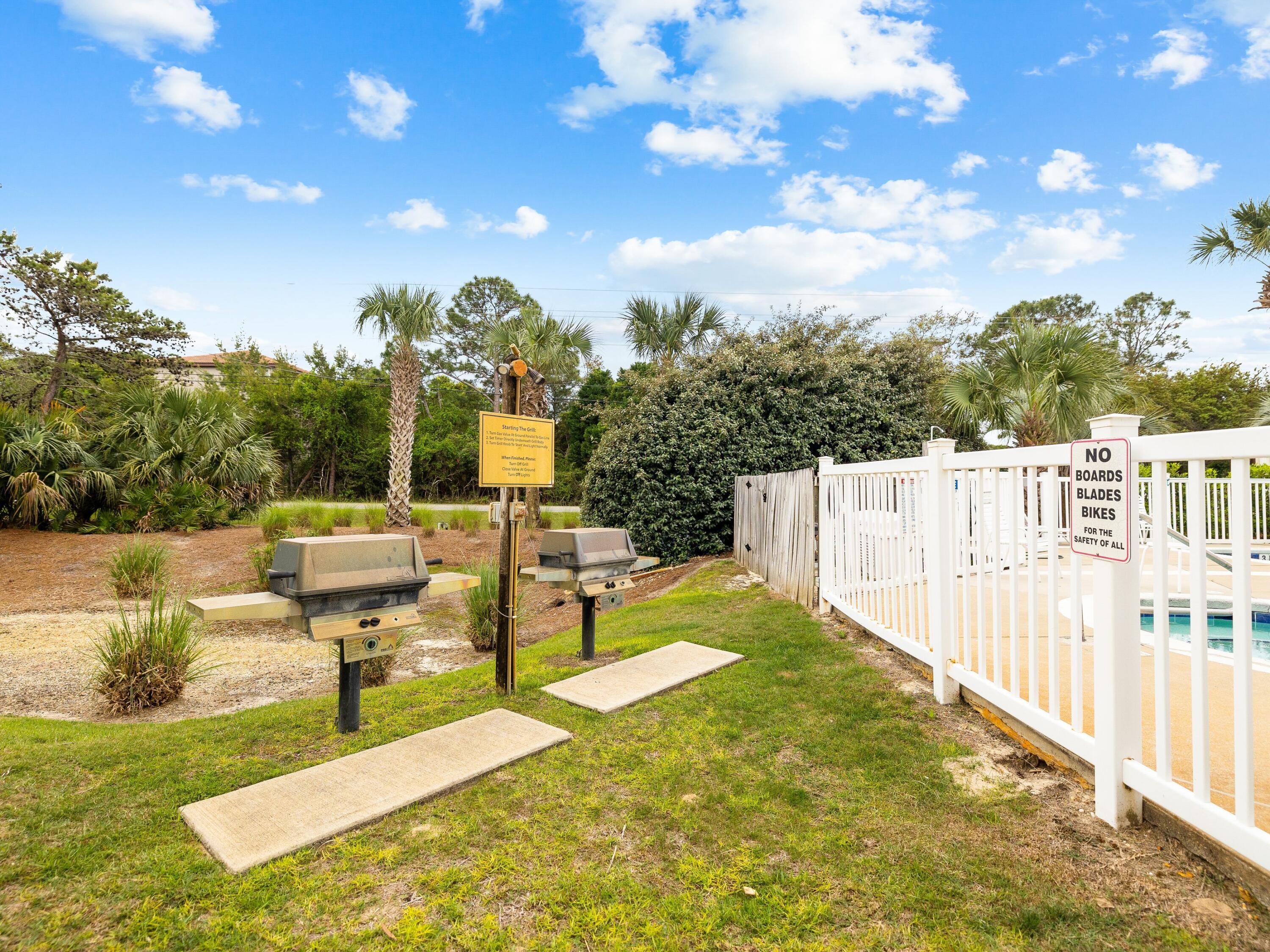 19 Brentwood Lane, UNIT 305