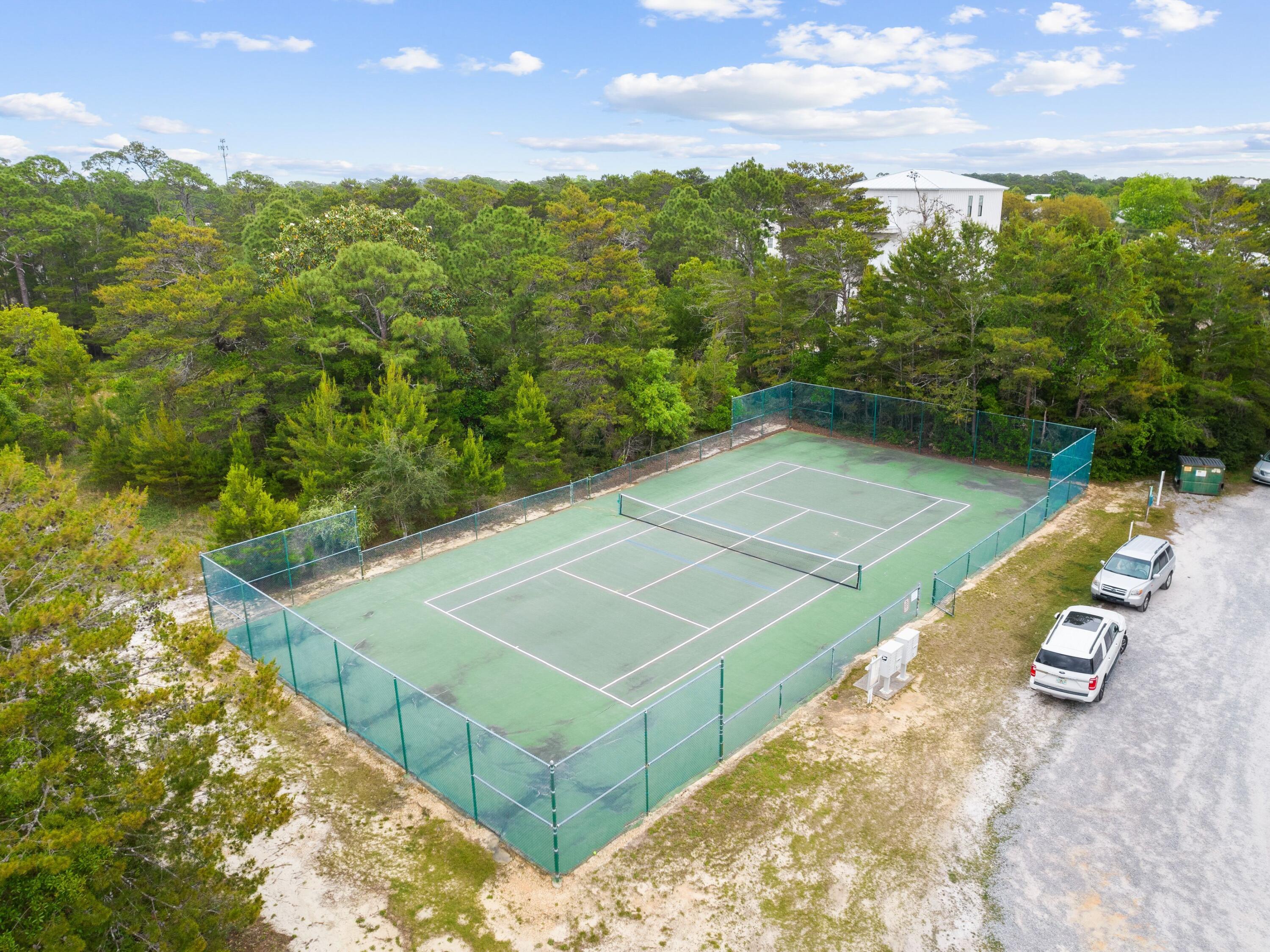 19 Brentwood Lane, UNIT 305