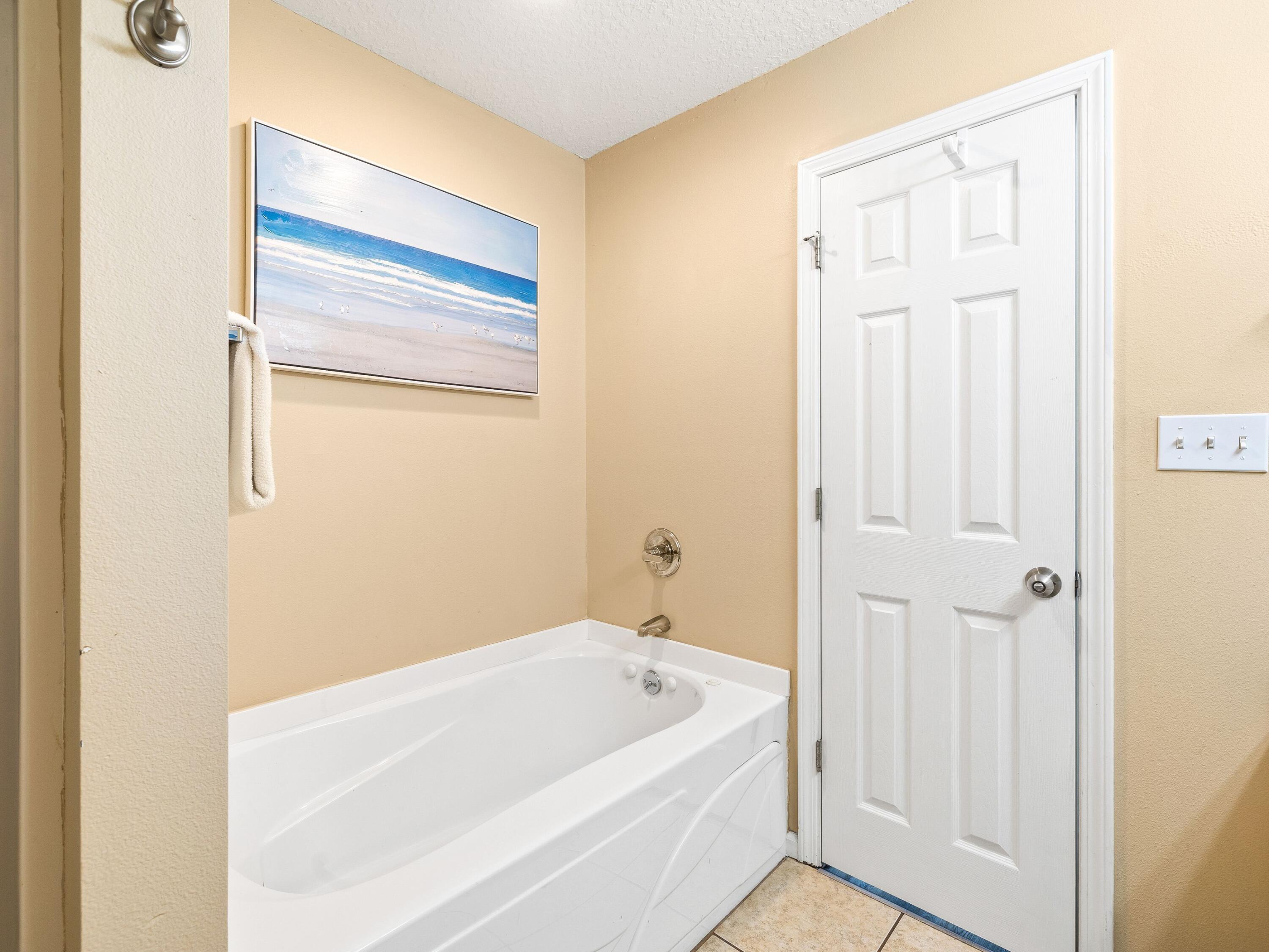 19 Brentwood Lane, UNIT 305