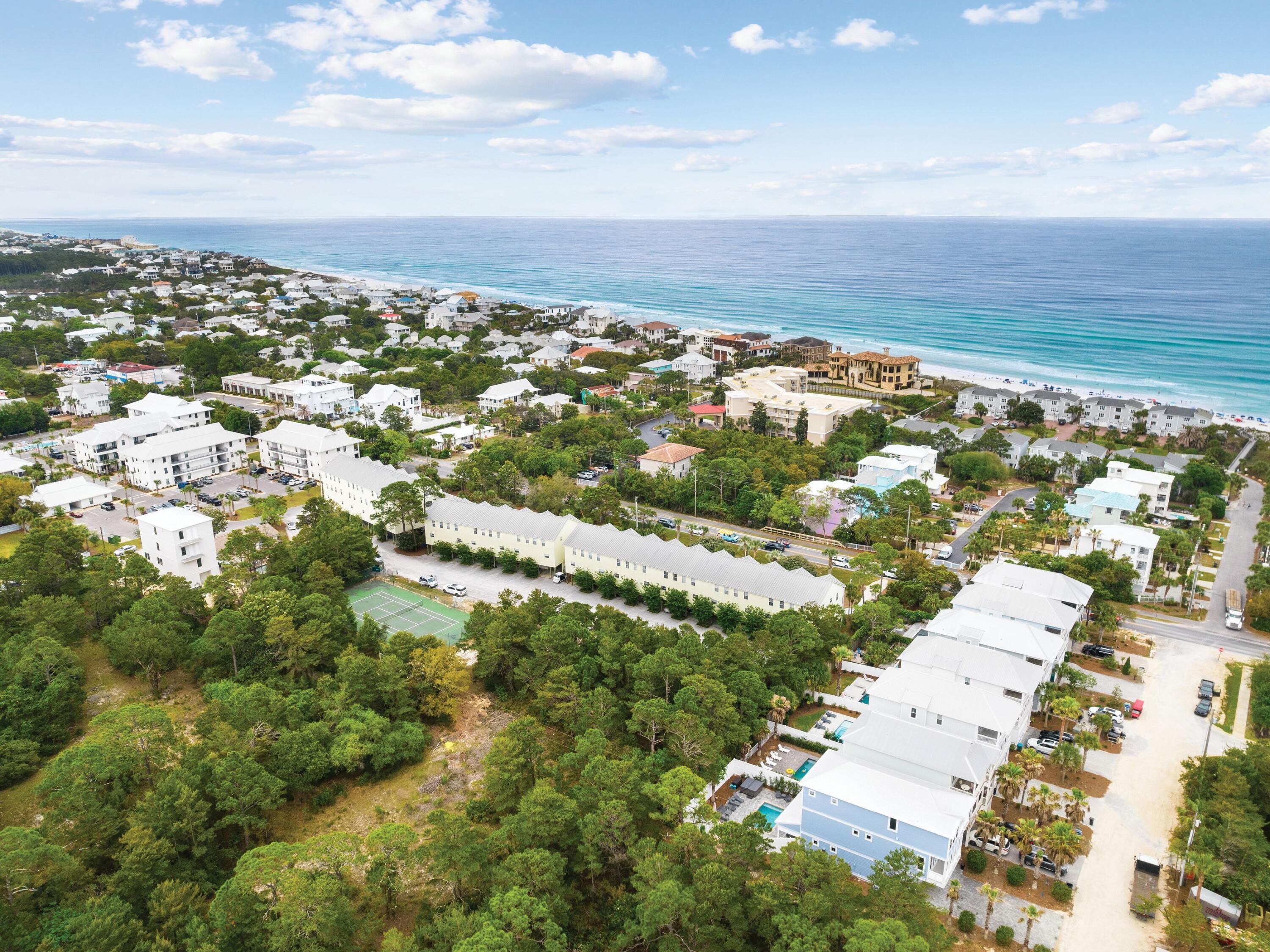 19 Brentwood Lane, UNIT 305