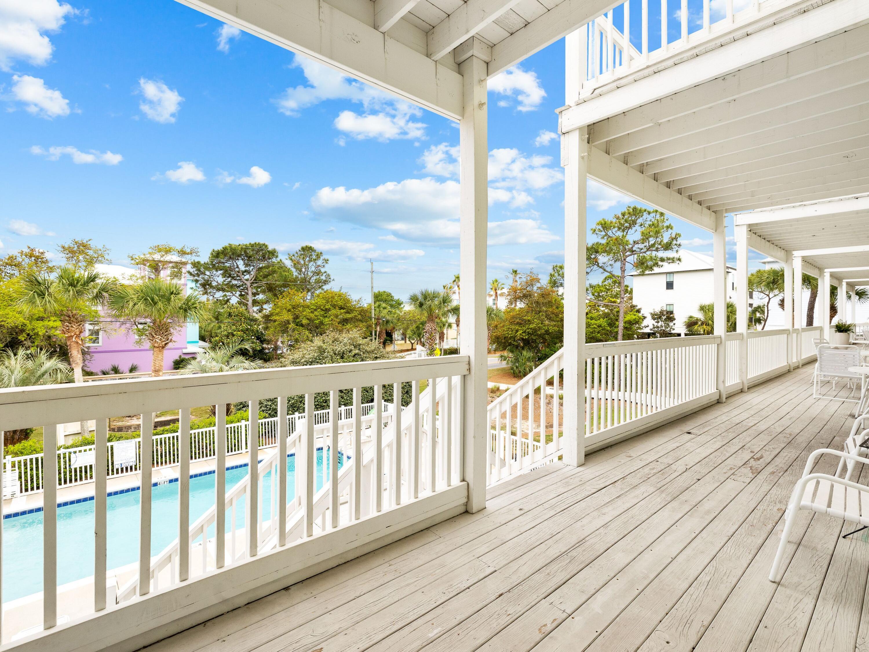 19 Brentwood Lane, UNIT 305