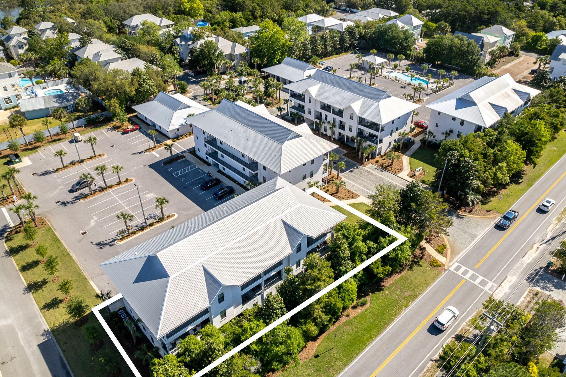 4000 W County Hwy 30A, 322