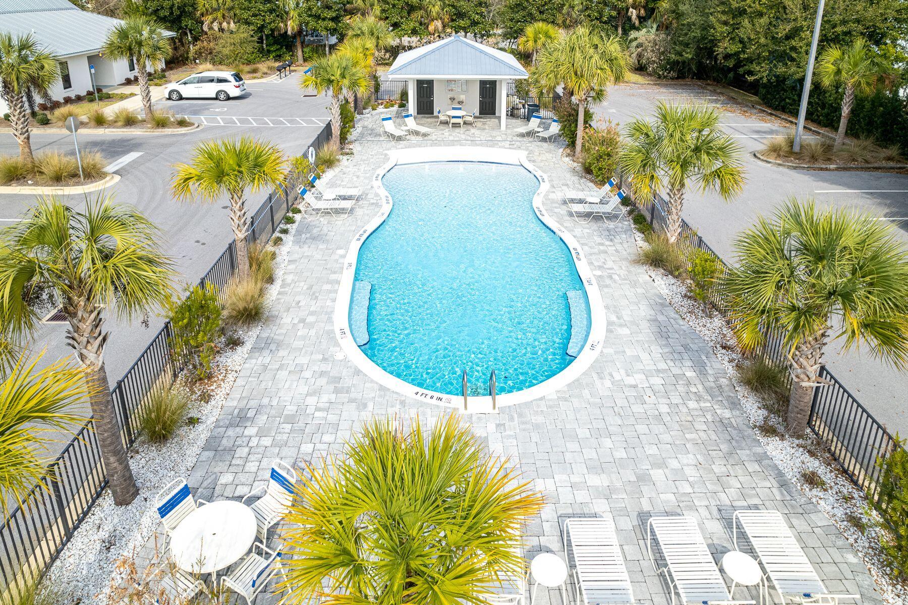 4000 W County Hwy 30A, 322