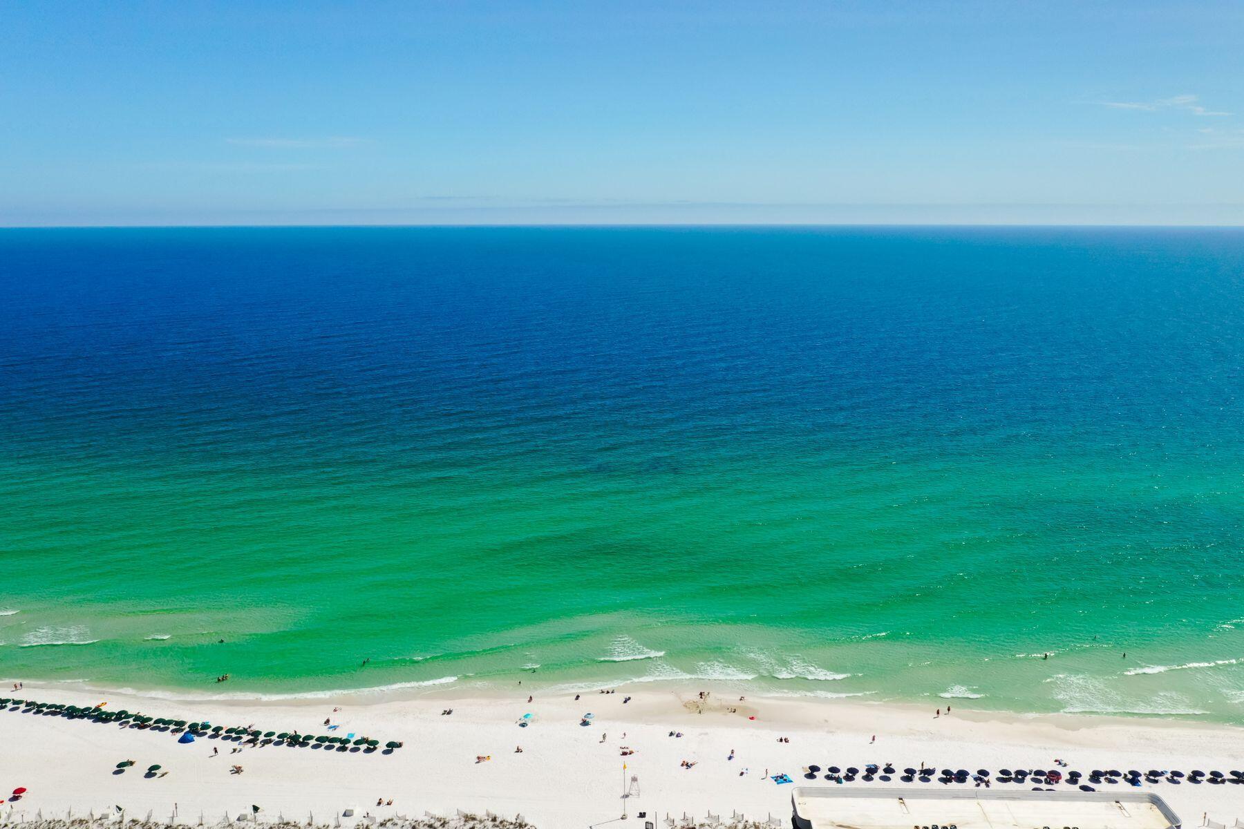 590 Santa Rosa Boulevard, 605