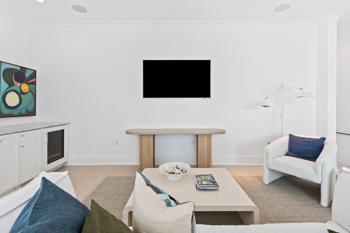 165 N Charles Street