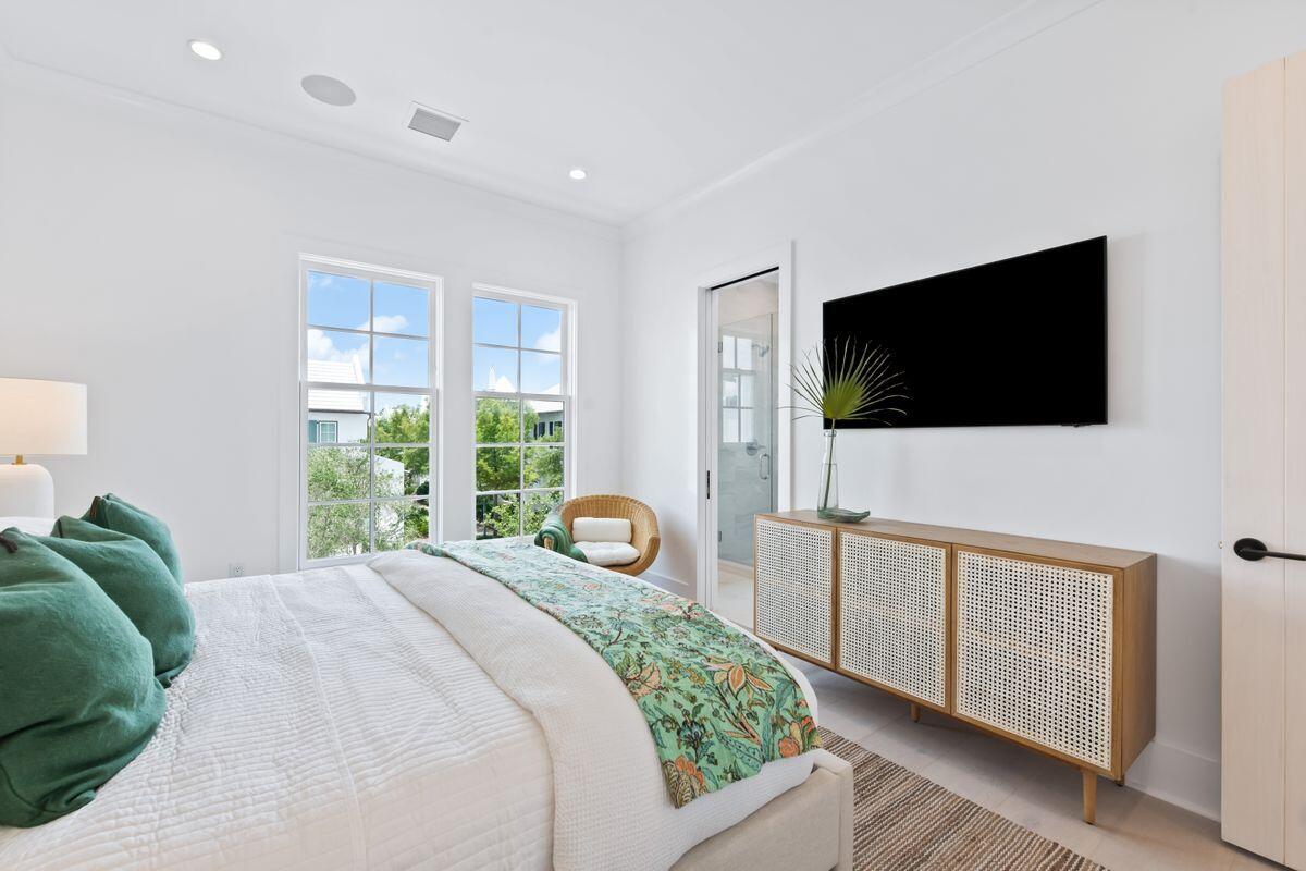 165 N Charles Street