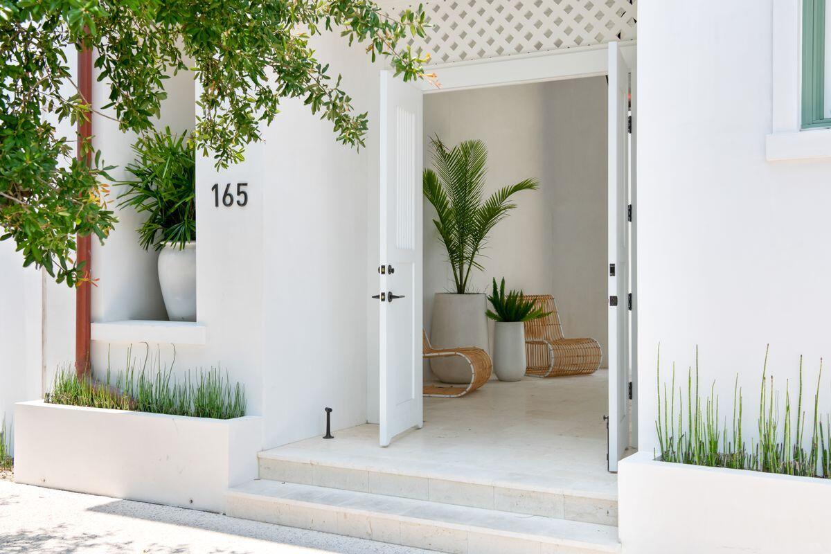 165 N Charles Street