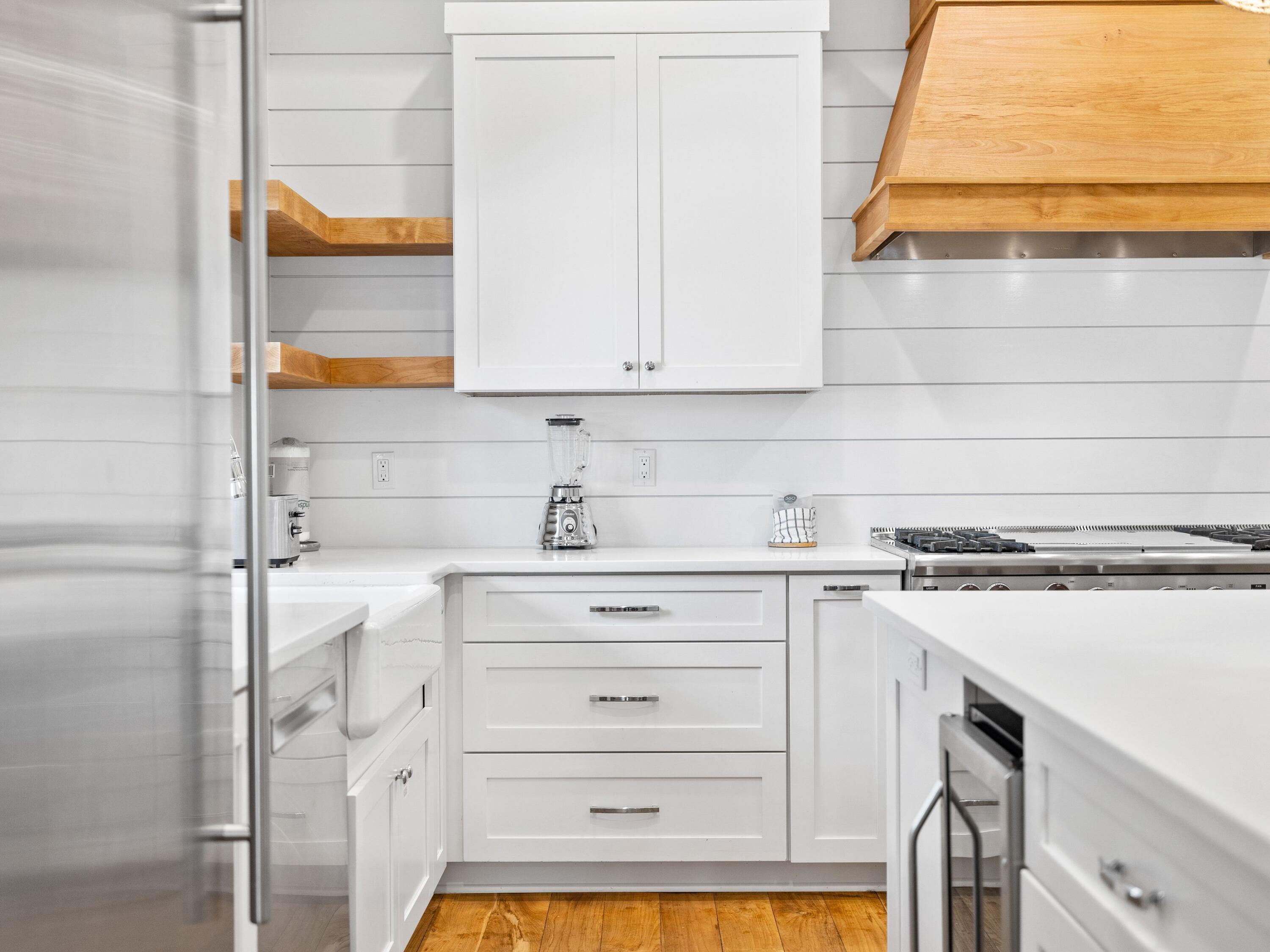 642 Western Lake Drive