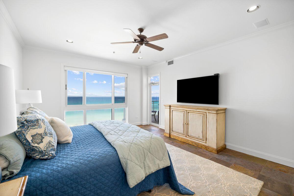 520 Grand Villas Drive, 520