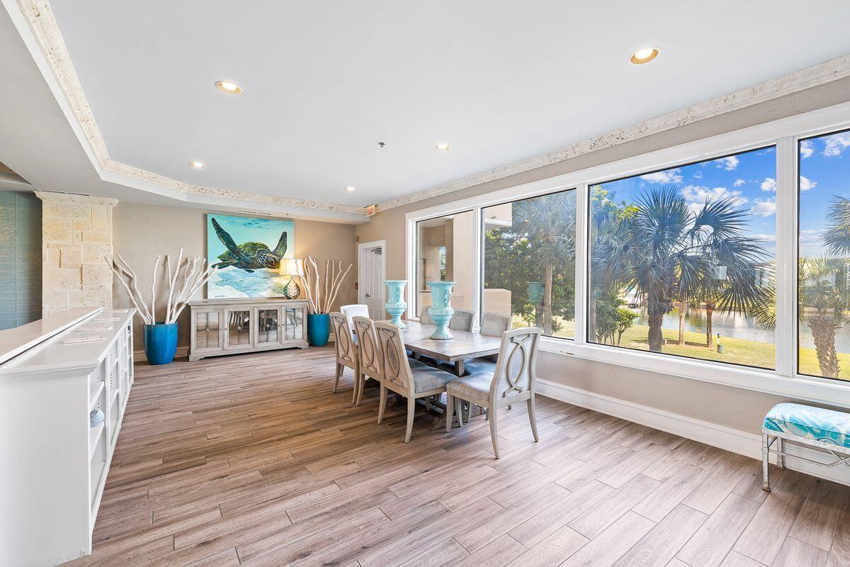 520 Grand Villas Drive, 520