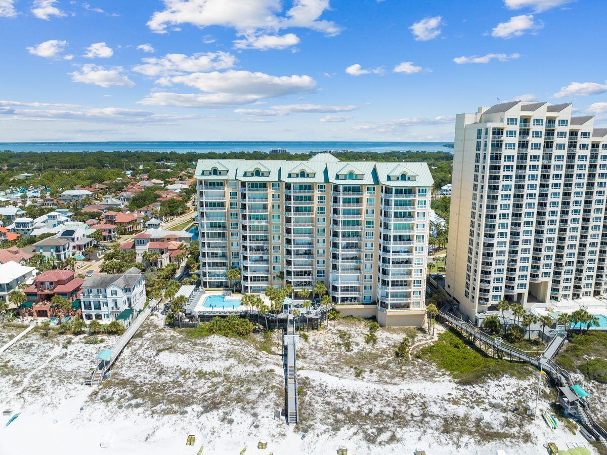 520 Grand Villas Drive, 520