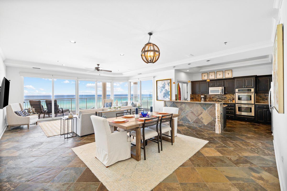 520 Grand Villas Drive, 520