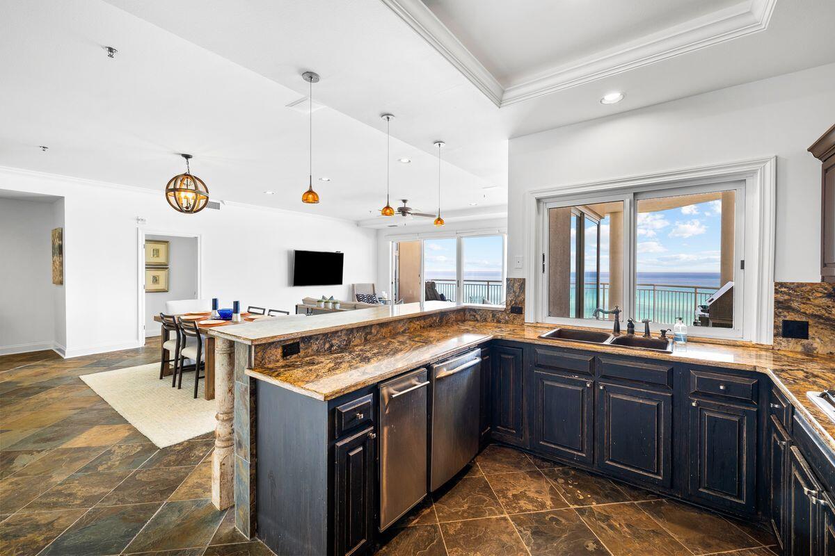 520 Grand Villas Drive, 520