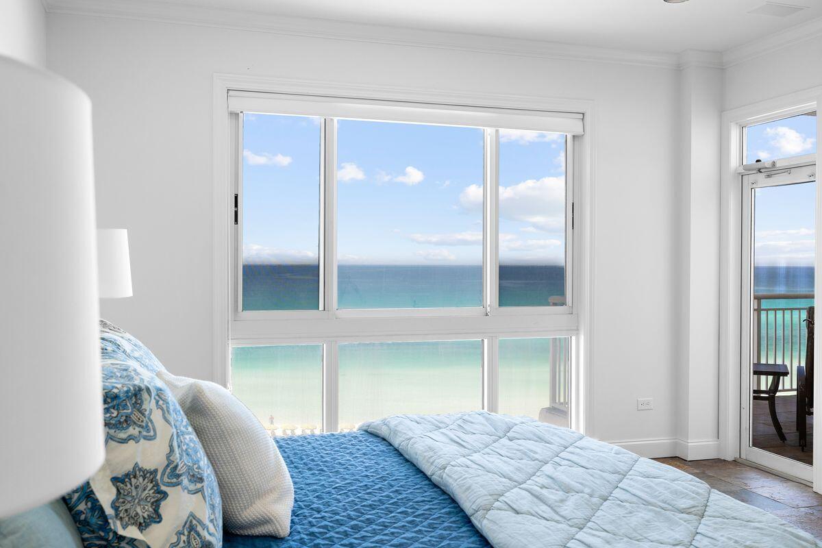 520 Grand Villas Drive, 520