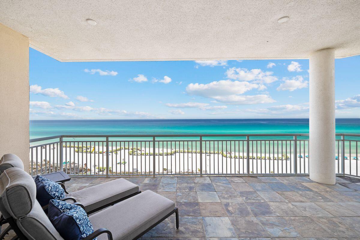 520 Grand Villas Drive, 520