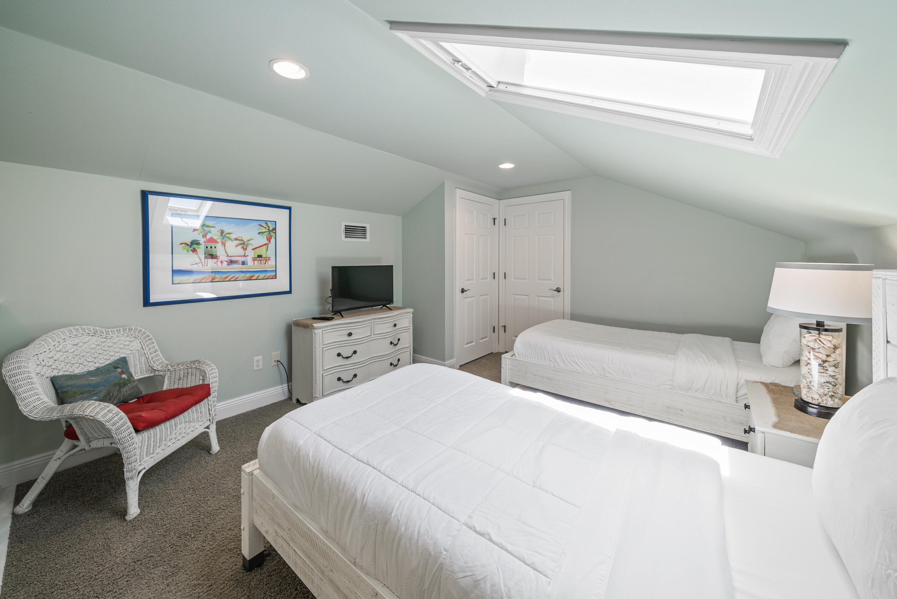 25 W Henry Court, # 5-5