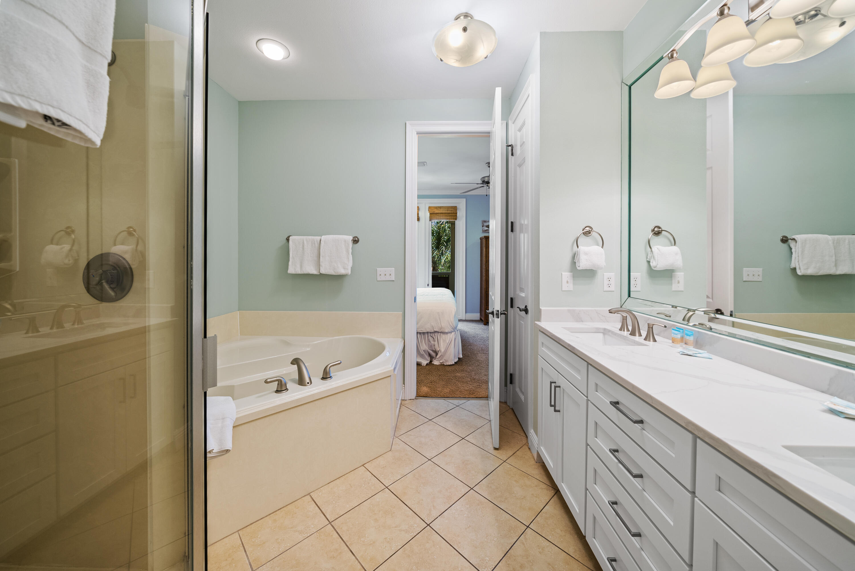 25 W Henry Court, # 5-5