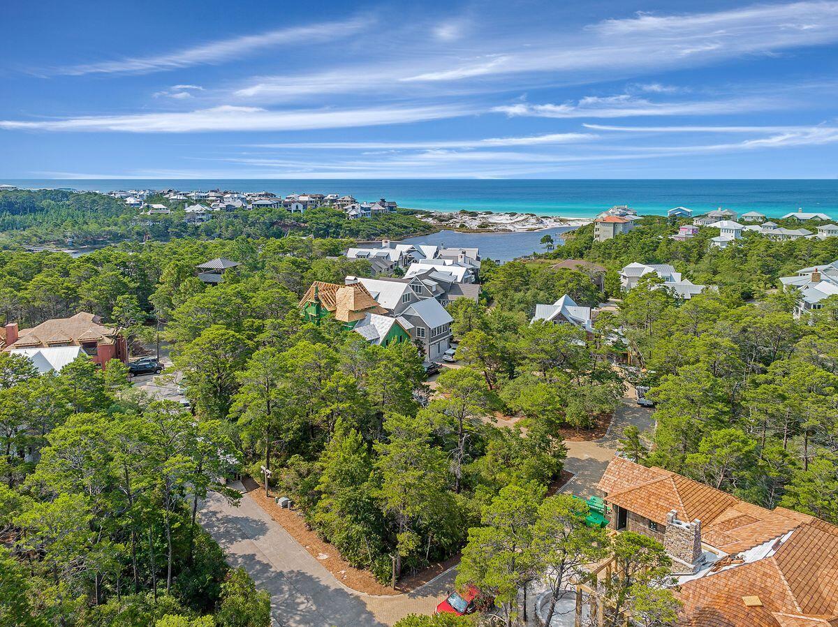 4-5 E Cedar Bend Road, Lot 5 BLK 4