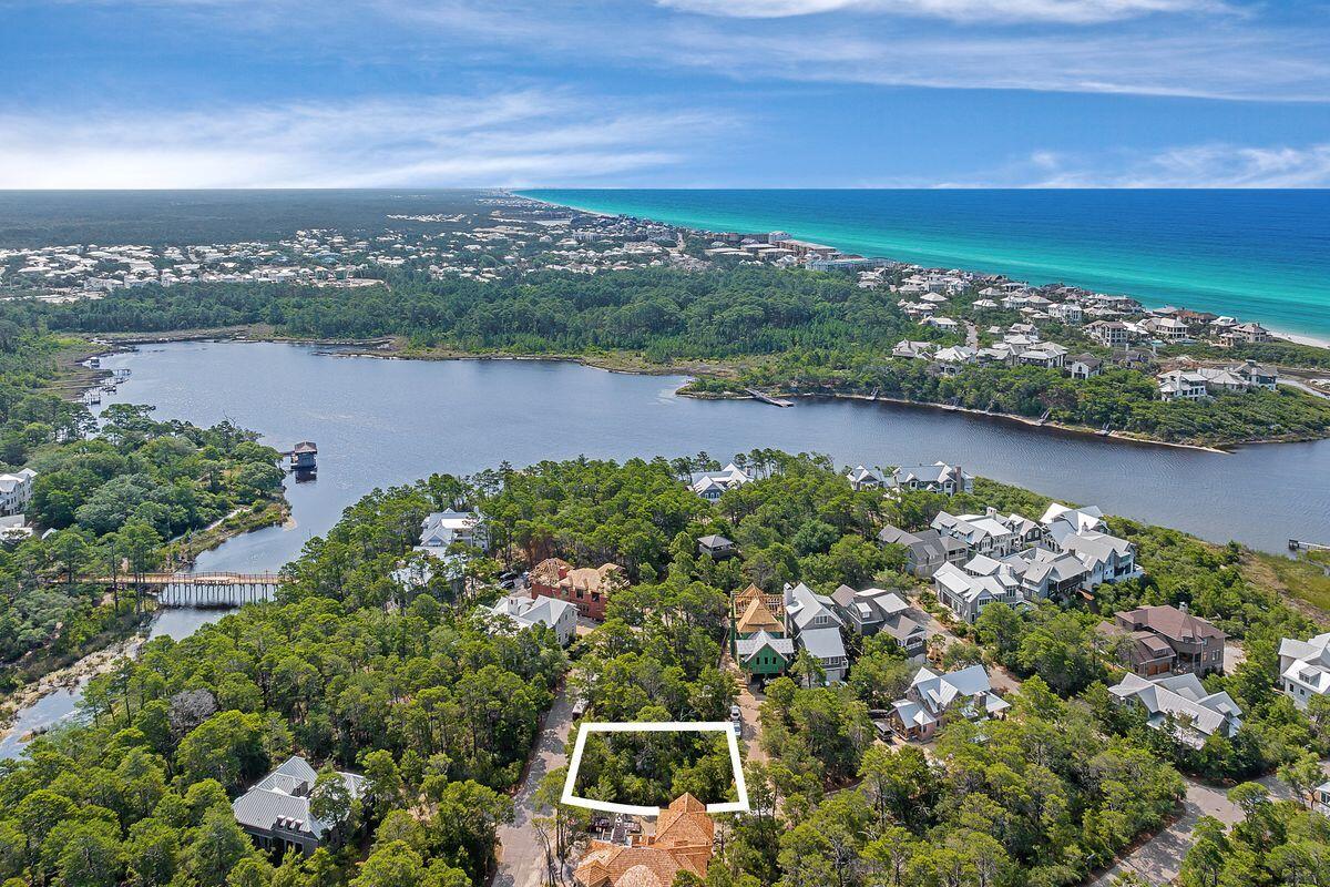 4-5 E Cedar Bend Road, Lot 5 BLK 4