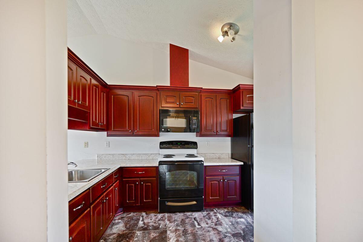 22618 Lakeview Drive