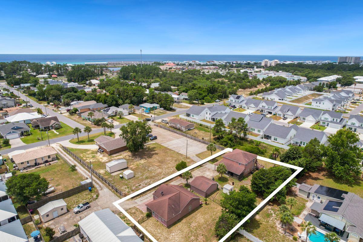 22618 Lakeview Drive