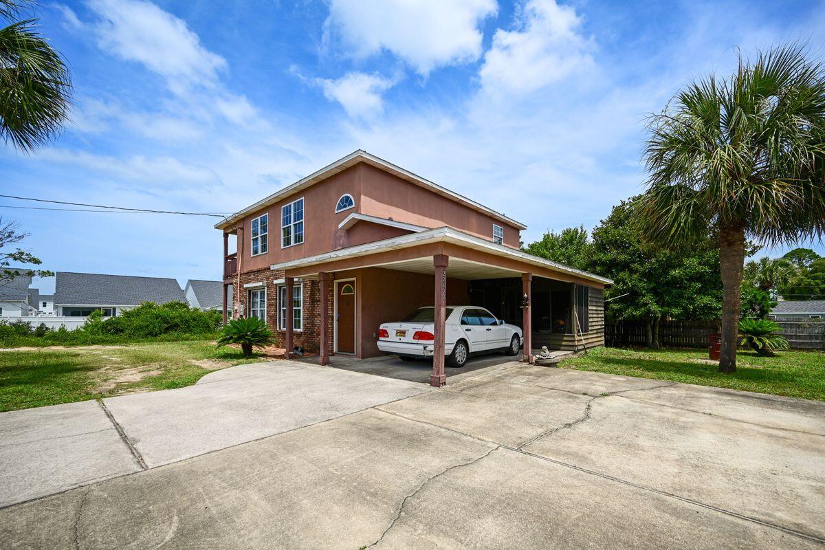 22618 Lakeview Drive